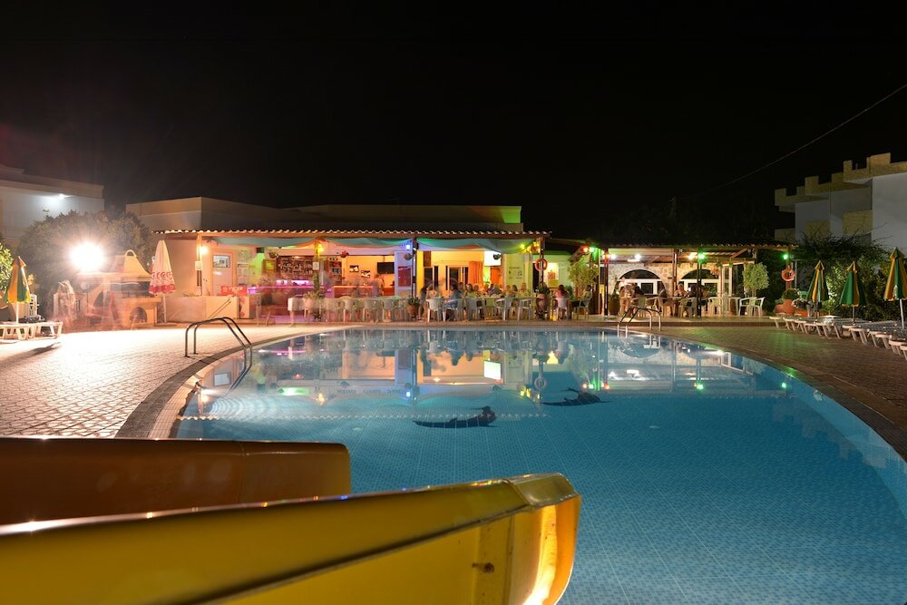 Фото Fili Hotel Apartments