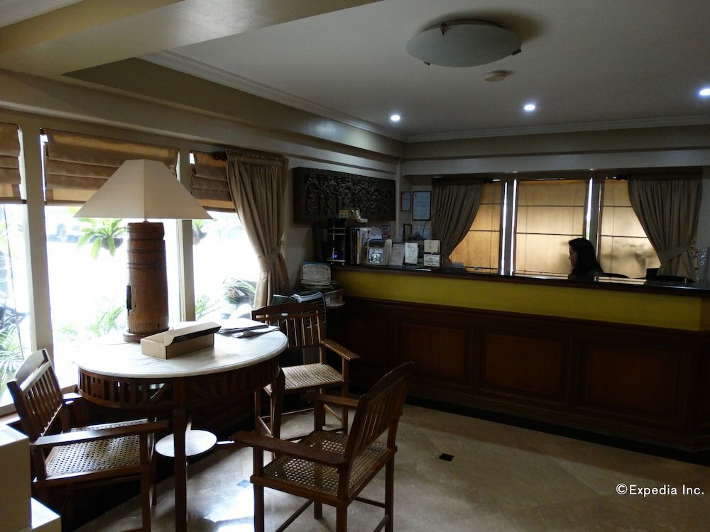 Фото Ralph Anthony Suites