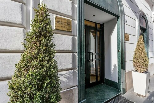 Гостиница Raeli Hotel Noto в Италии