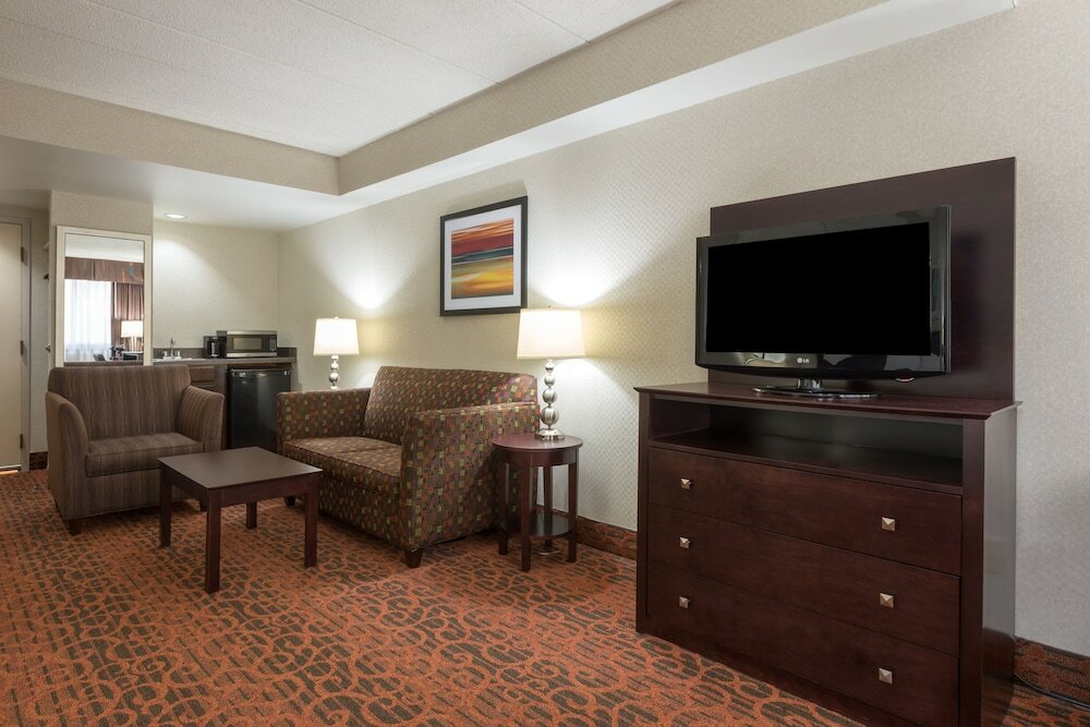 Фото Holiday Inn Express Philadelphia Ne - Bensalem, an Ihg Hotel