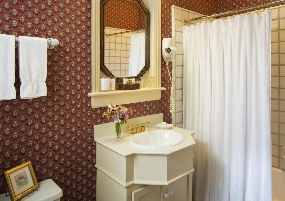 Фото Petite Auberge