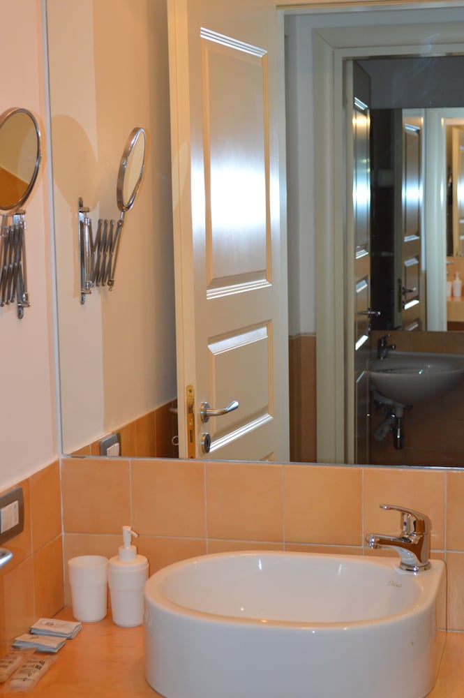 Фото CostantiNapoli 27