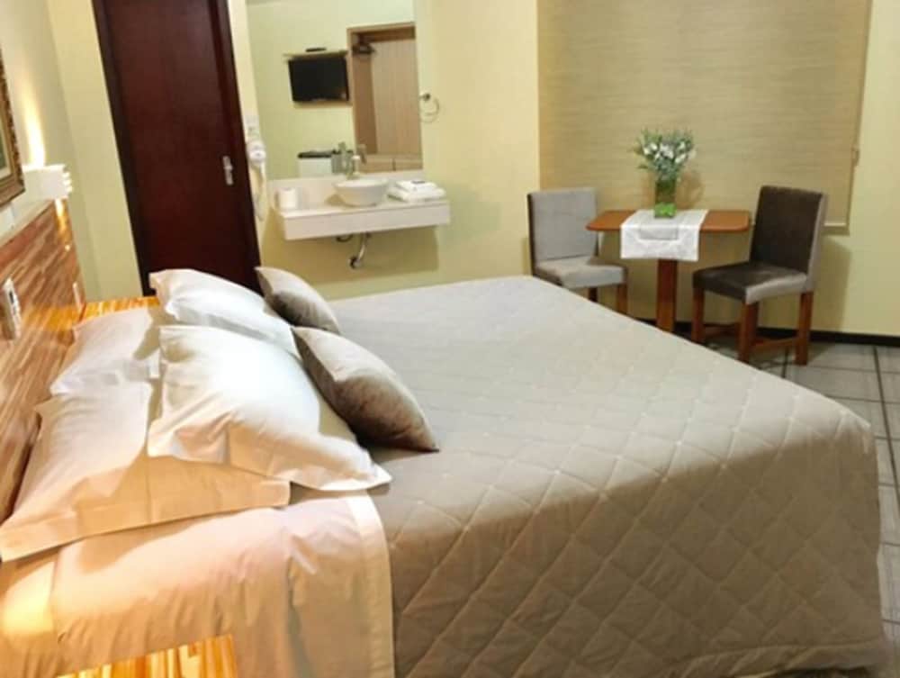 Фото Hotel Apolo XVI