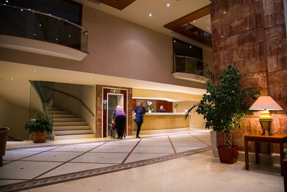 Фото Mediterranean Hotel