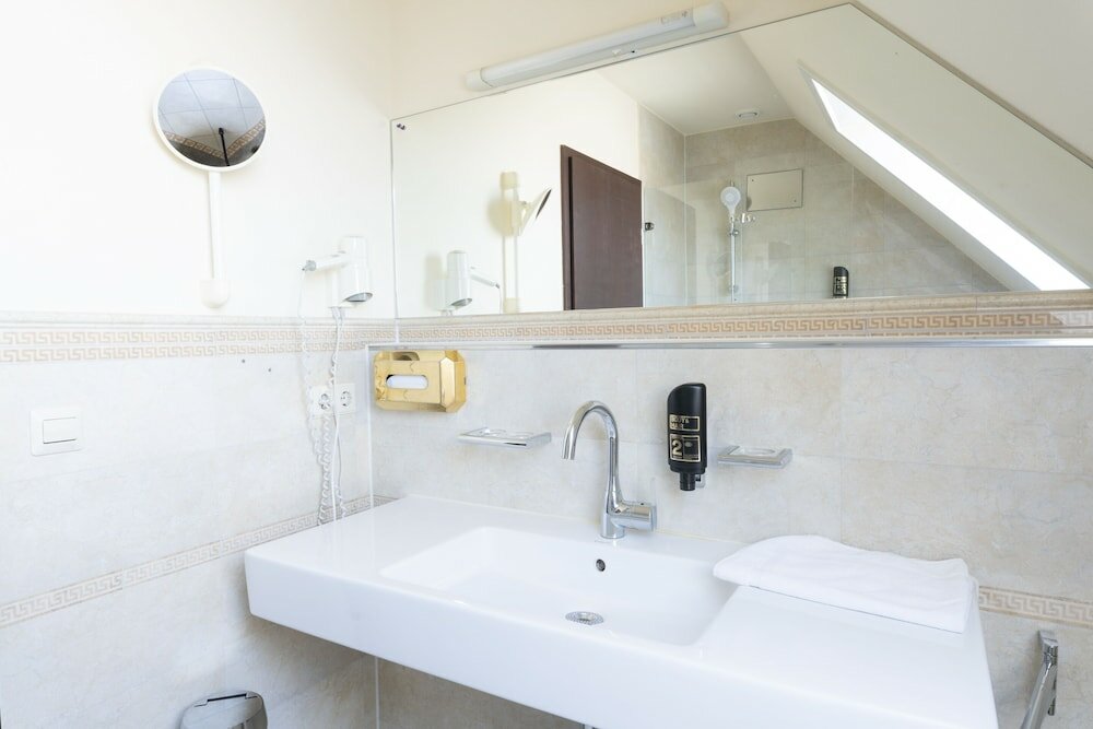 Фото Hotel Astoria am Urachplatz