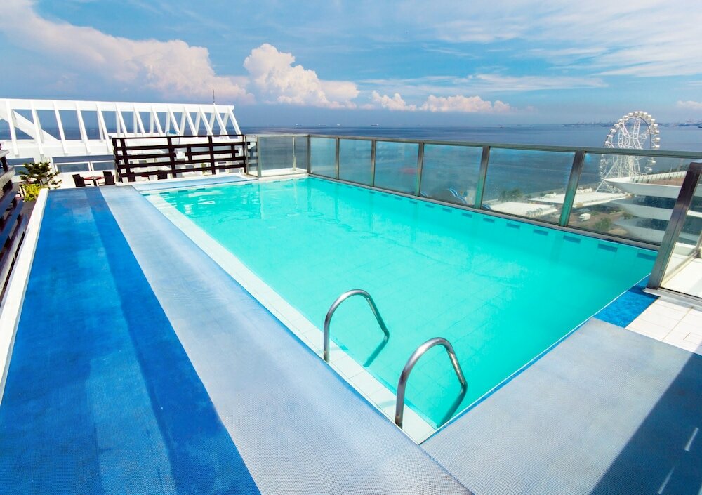 Фото Microtel by Wyndham Mall of Asia