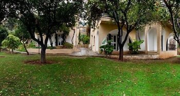 Фото Bellapais Gardens