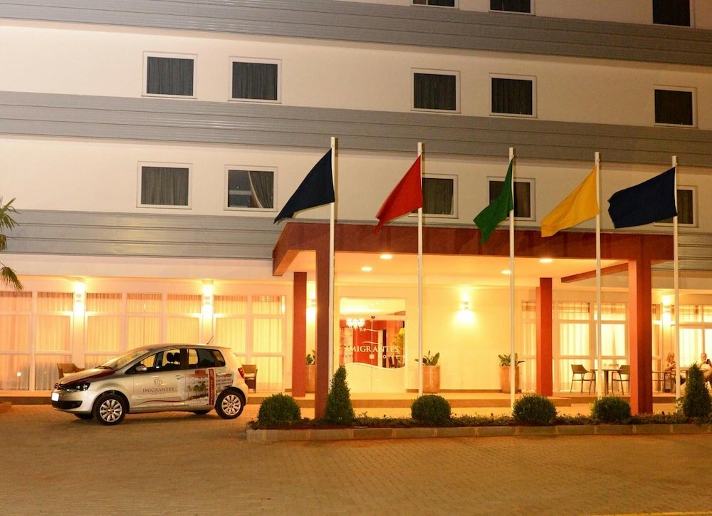 Фото отеля 3