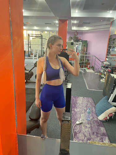 Fitnes kiyinish xonalarida kozdan kechirish