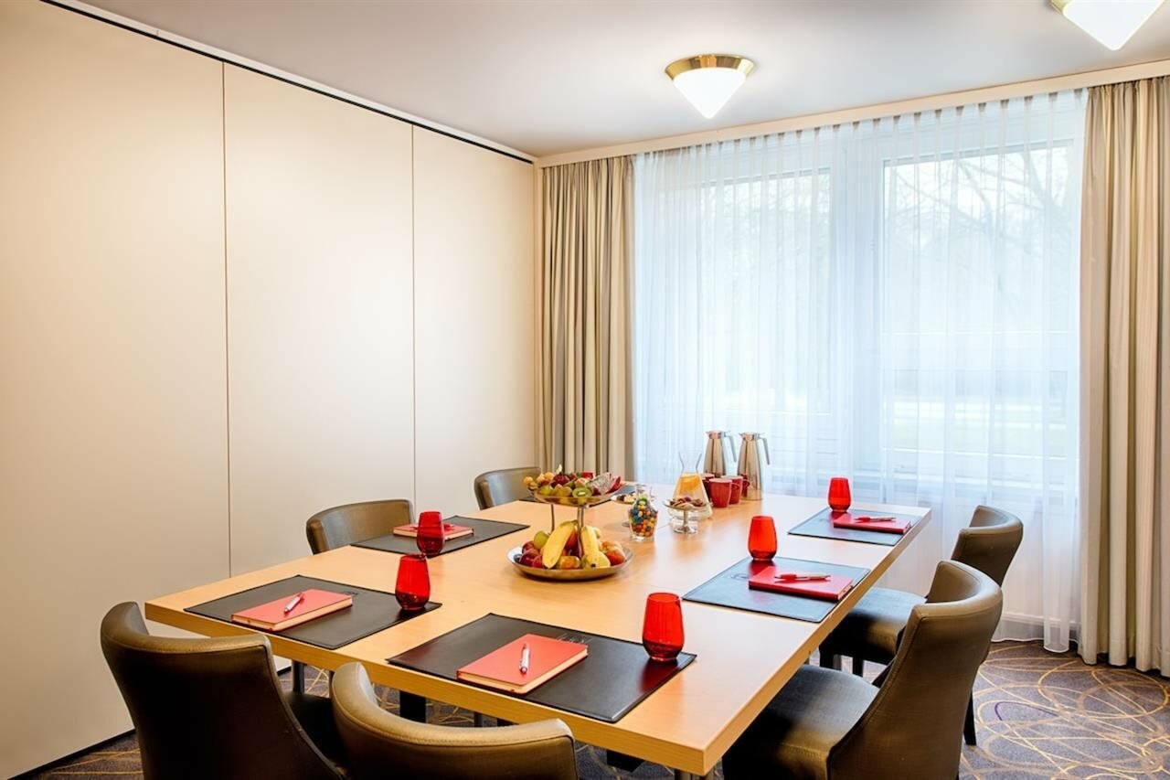 Фото Leonardo Hotel Hamburg Stillhorn