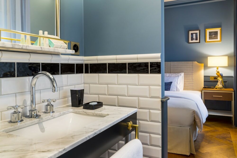 Фото Hotel Longemalle