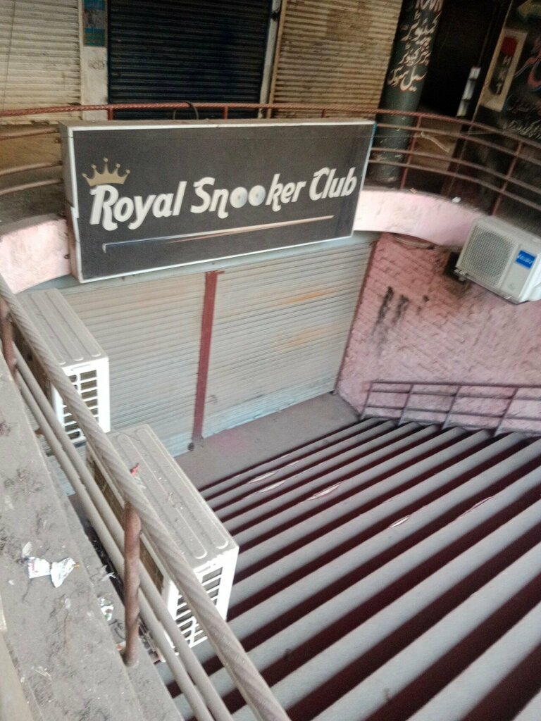 Billiard hall Royal Snooker Club, Lahore, photo