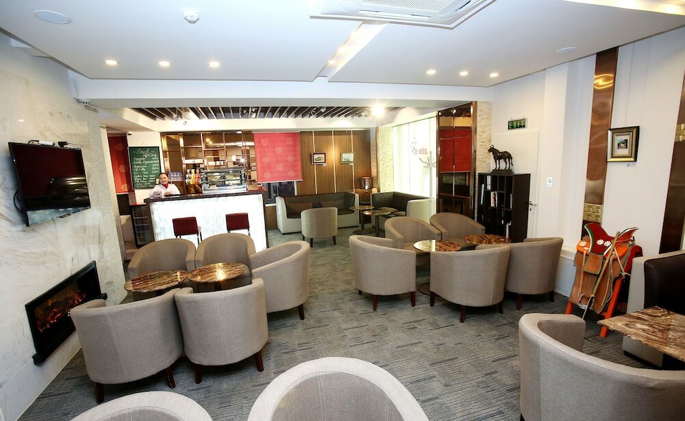 Фото Ub Inn hotel & gallery