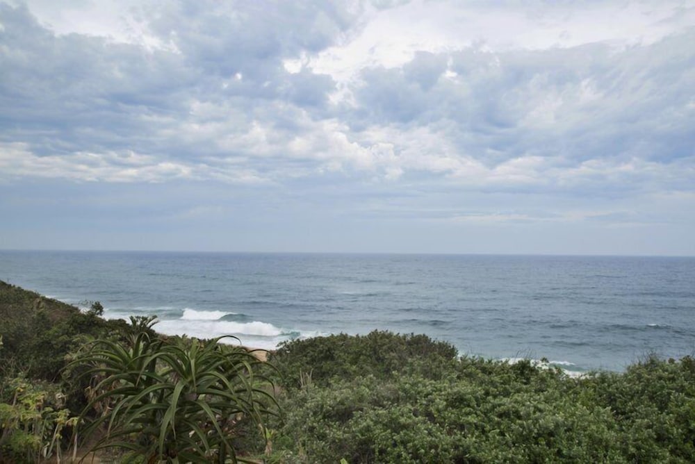 Фото Misty Blue Bed and Breakfast
