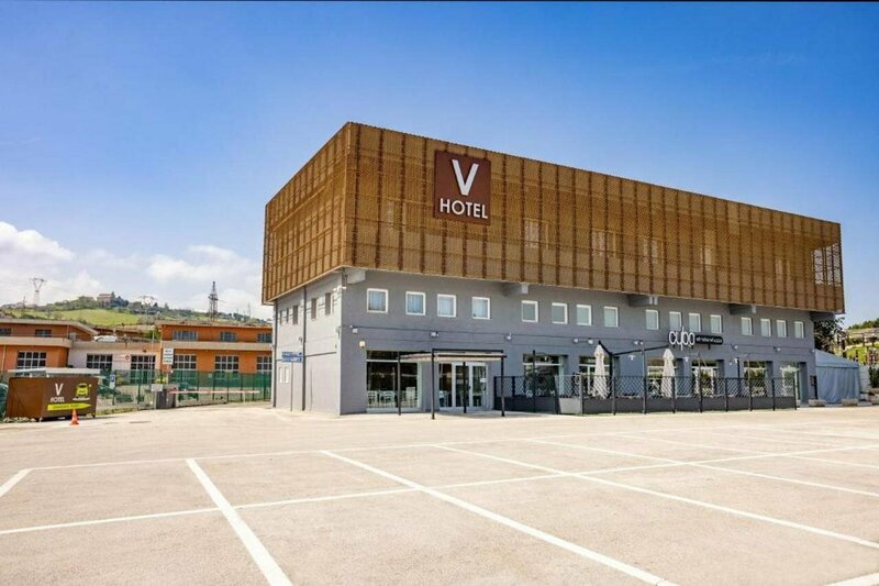 Гостиница V Hotel