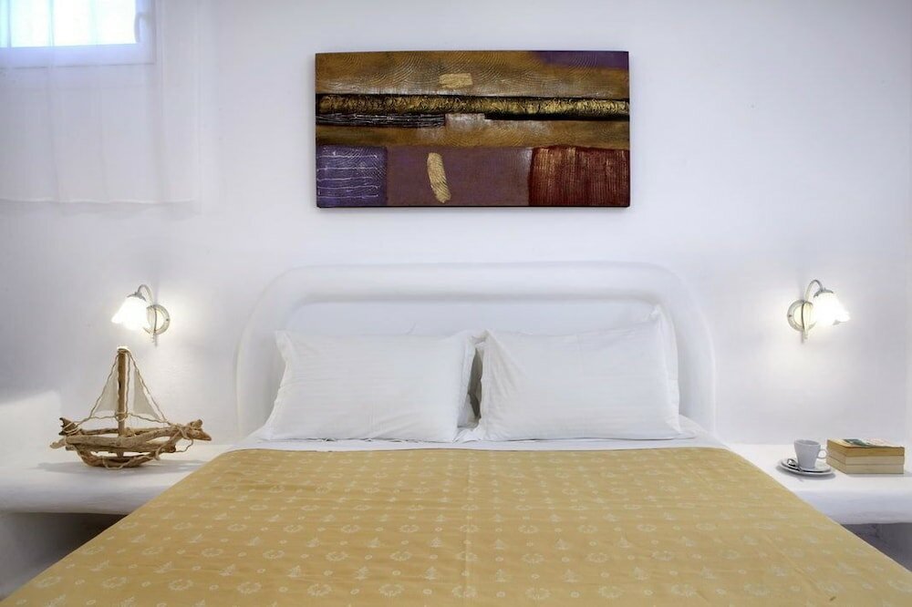 Фото Hotel Mediterranean