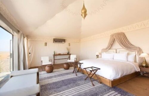 Гостиница The White Camel Lodge