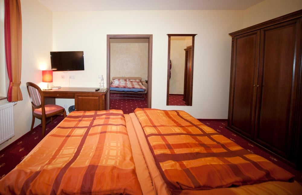 Фото Hotel Medaillon