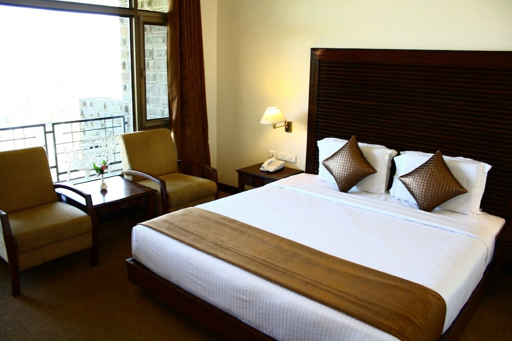 Фото Kasauli Castle Resort