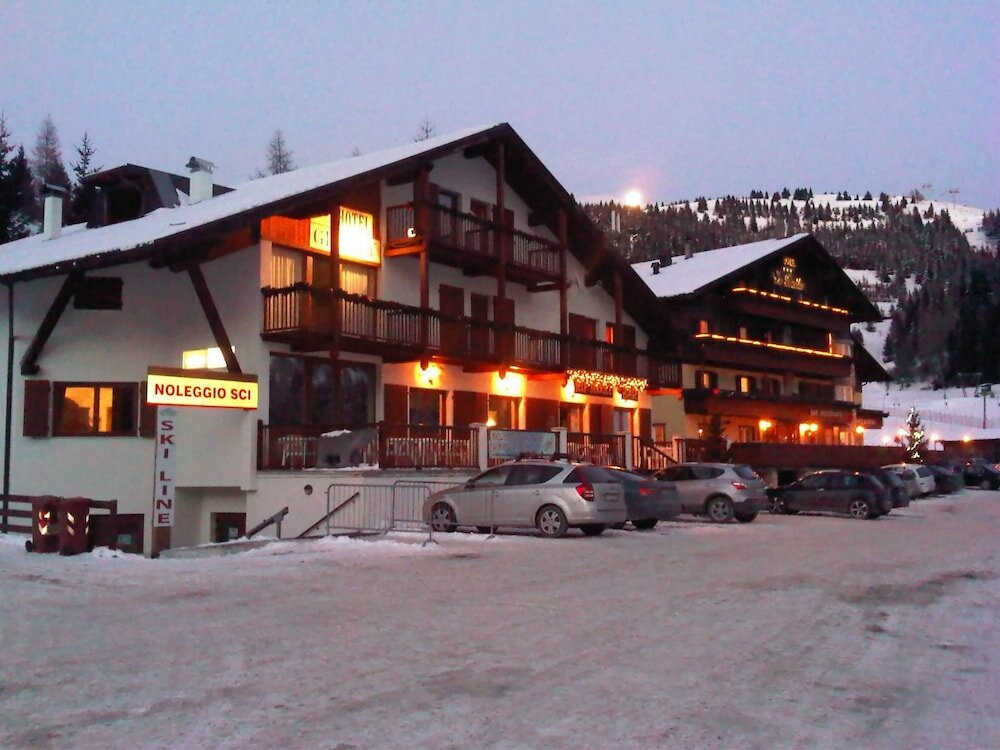 Фото Hotel Grizzly