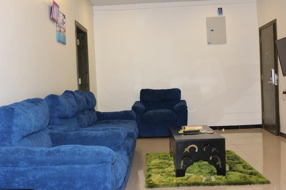 Фото Al Amoria Furnished Apartments 3