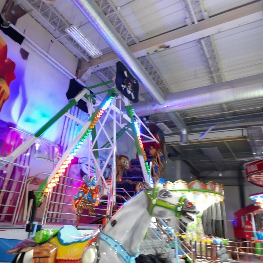 Supermarket Iyas, Isparta, photo