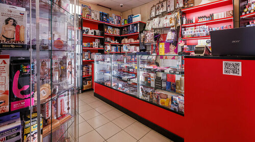 Yosh qizlar bilan porno eski ayollar