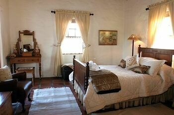 Гостиница Sandpiper Guest Cottages