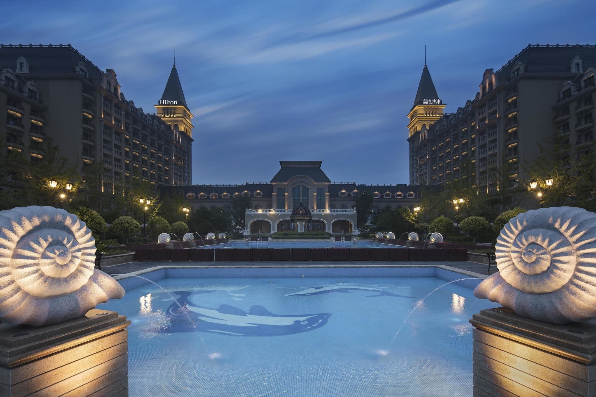 Фото Hilton Qingdao Golden Beach