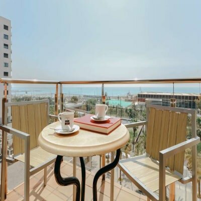 Фото Hotel Nh Hesperia Barcelona del Mar