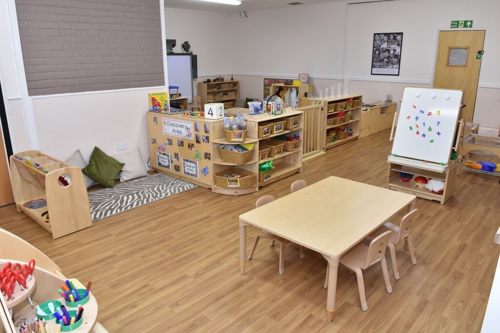 School Bright Horizons Raynes Park Bushey Road Day Nursery and Preschool, London, photo