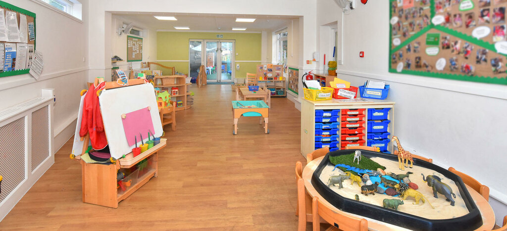 School Bright Horizons Woking Day Nursery and Preschool, England, photo