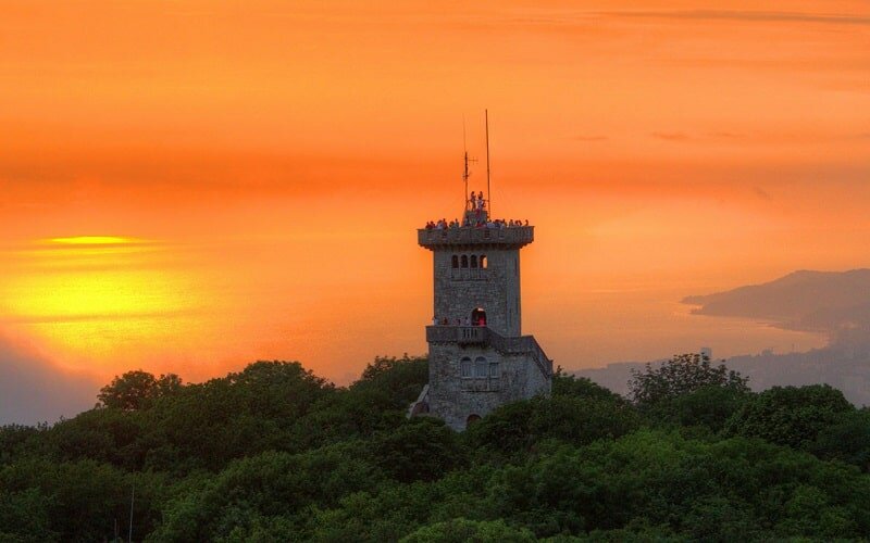 Көрікті жер Смотровая башня на горе Ахун, Сочи, фото