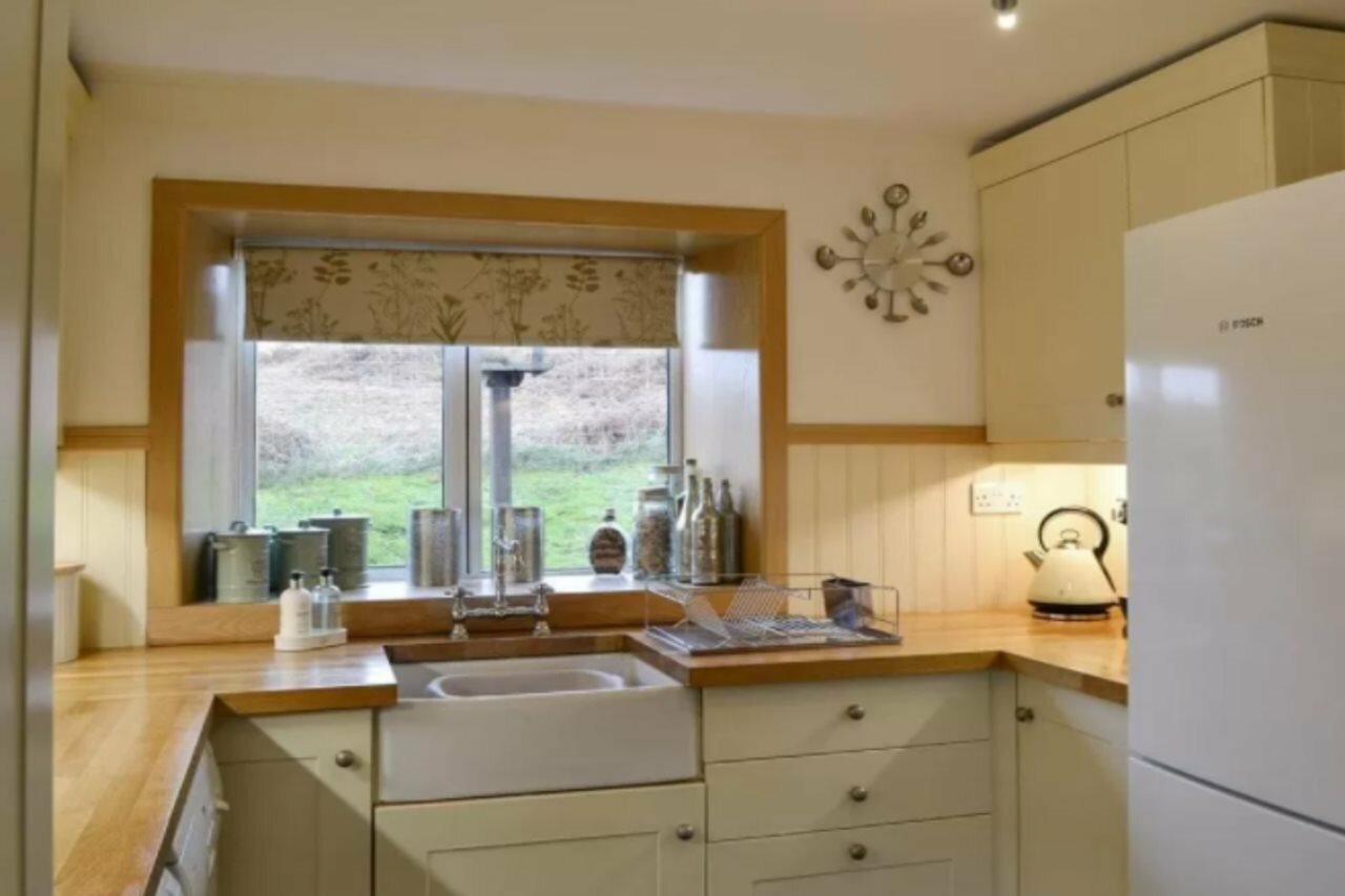 Фото Rowan Tree Cottage