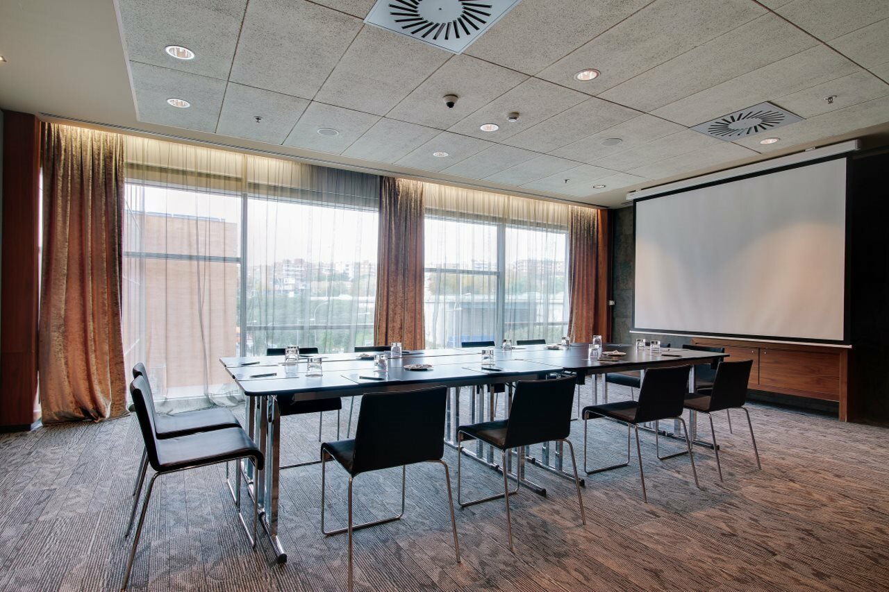 Фото Hotel Badalona Tower