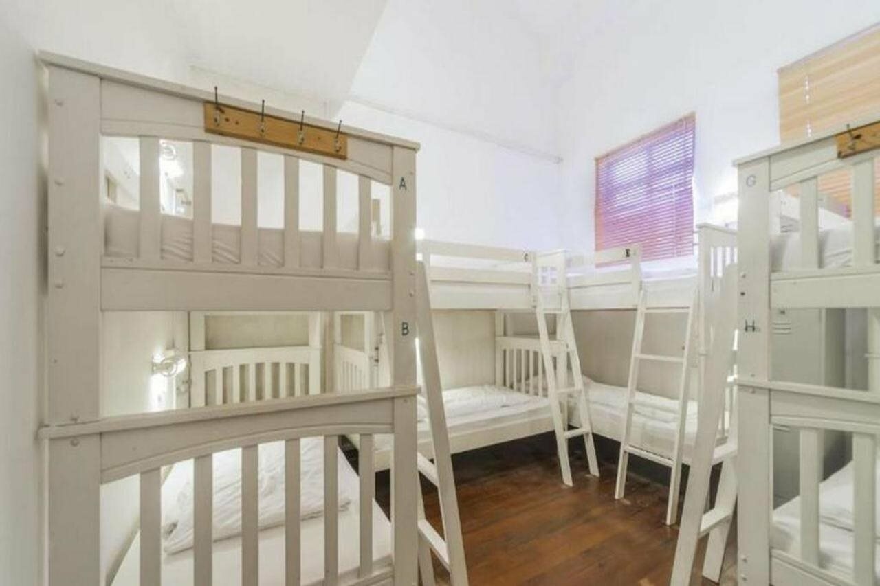 Фото Beat Arts Hostel at Chinatown