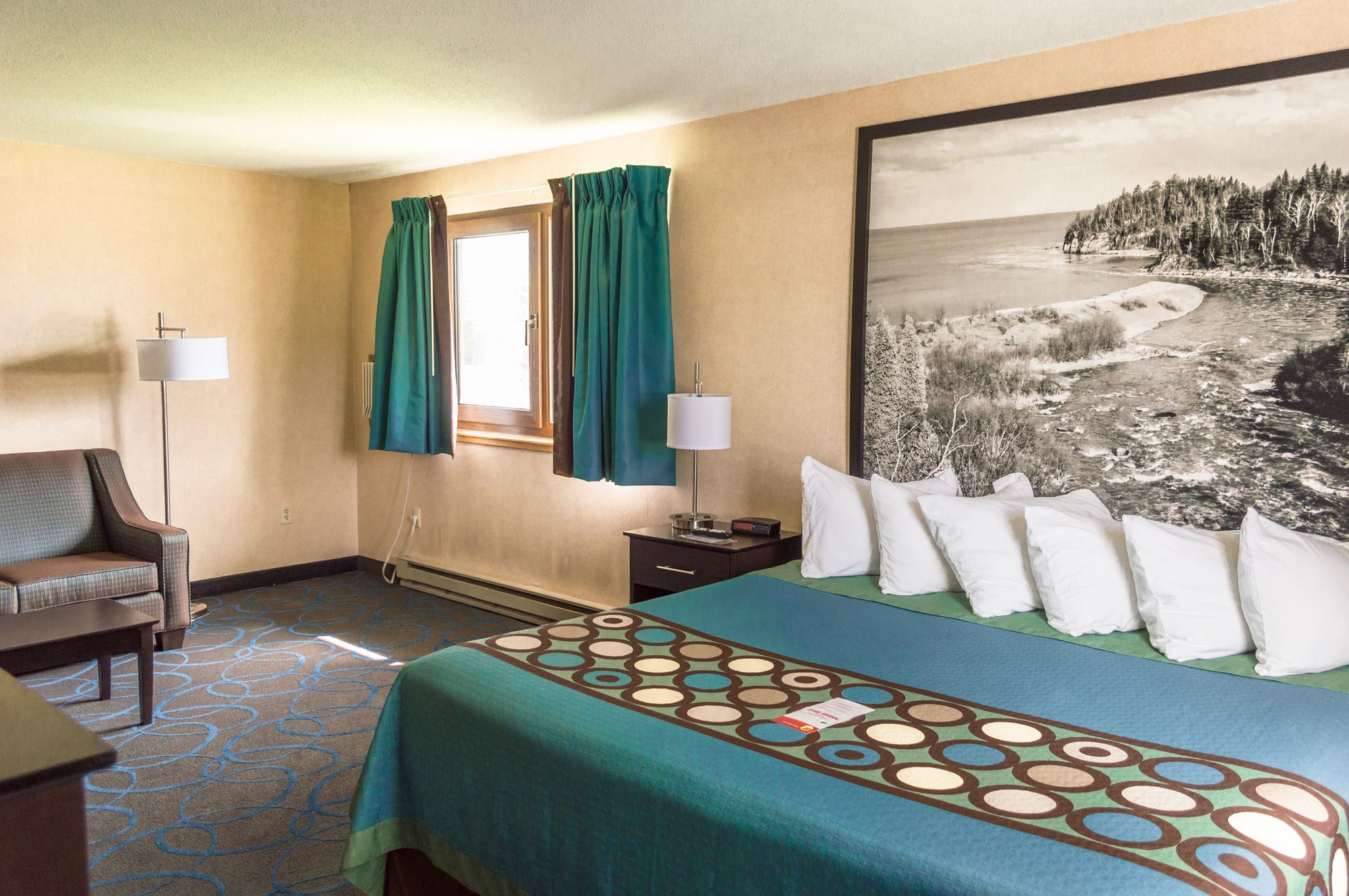 Фото Super 8 by Wyndham Duluth