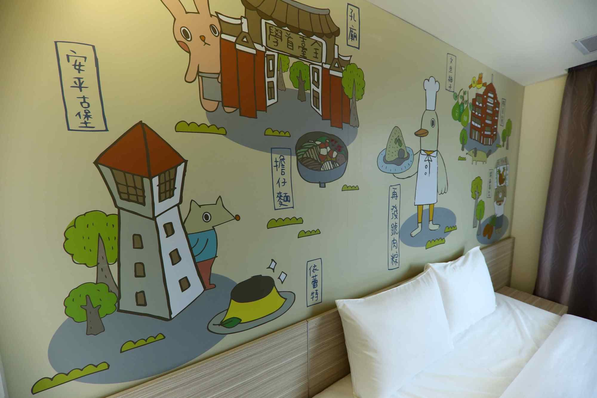 Фото Whoops Hotel