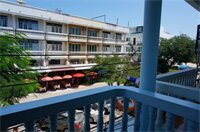 Фото Dee-Lek Guesthouse and Restaurant