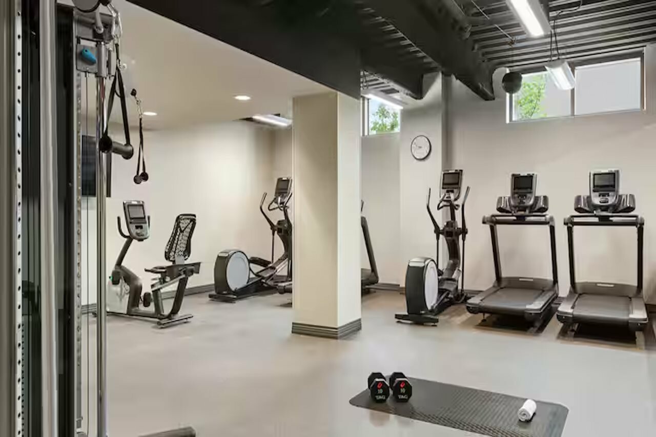 Фото Hampton Inn & Suites Kansas City Downtown Crossroads