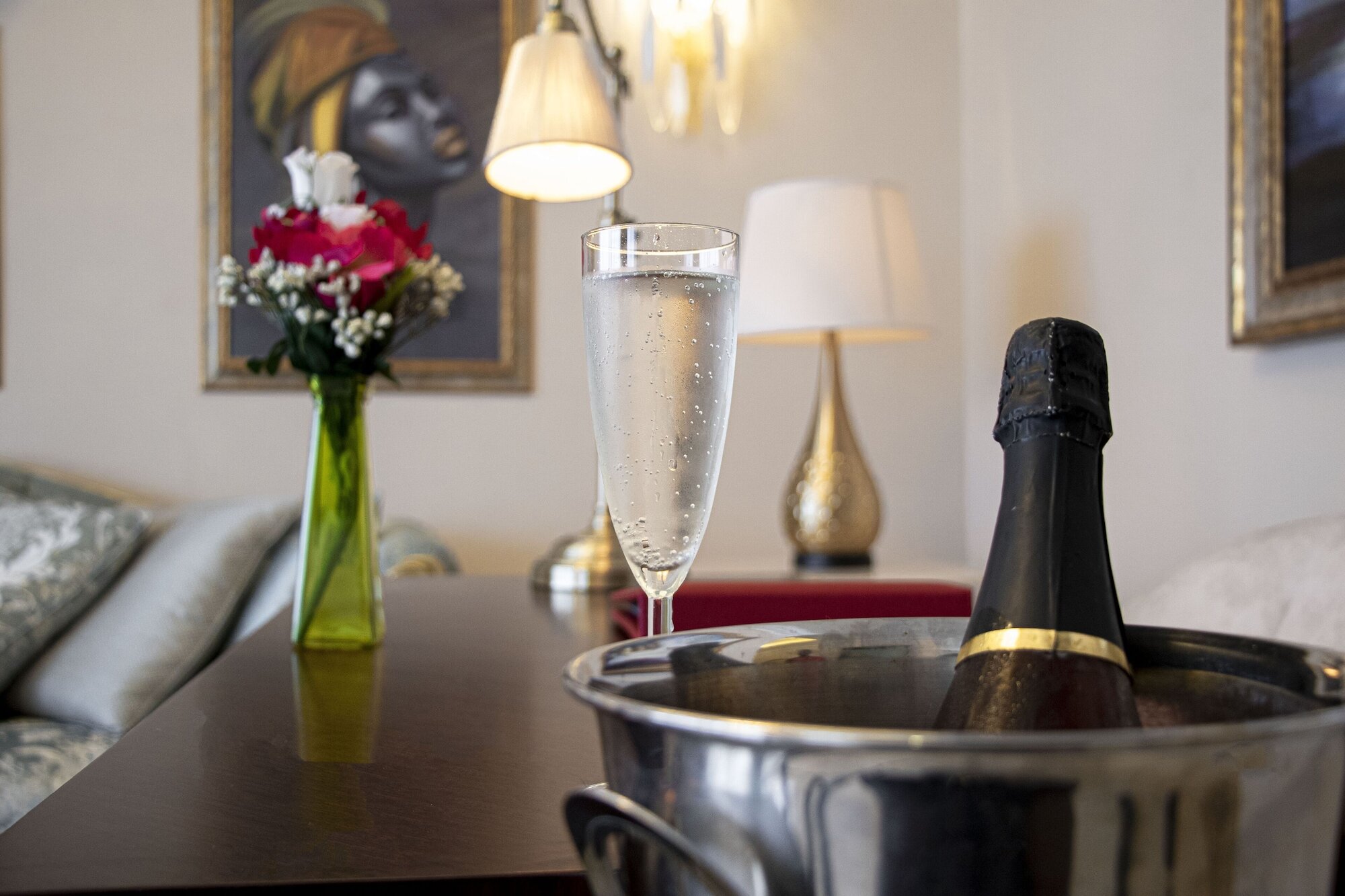 Фото Home Suites Boutique Hotel