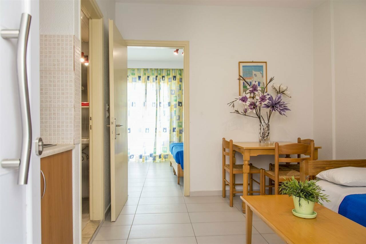 Фото Erato Studios & Apartments