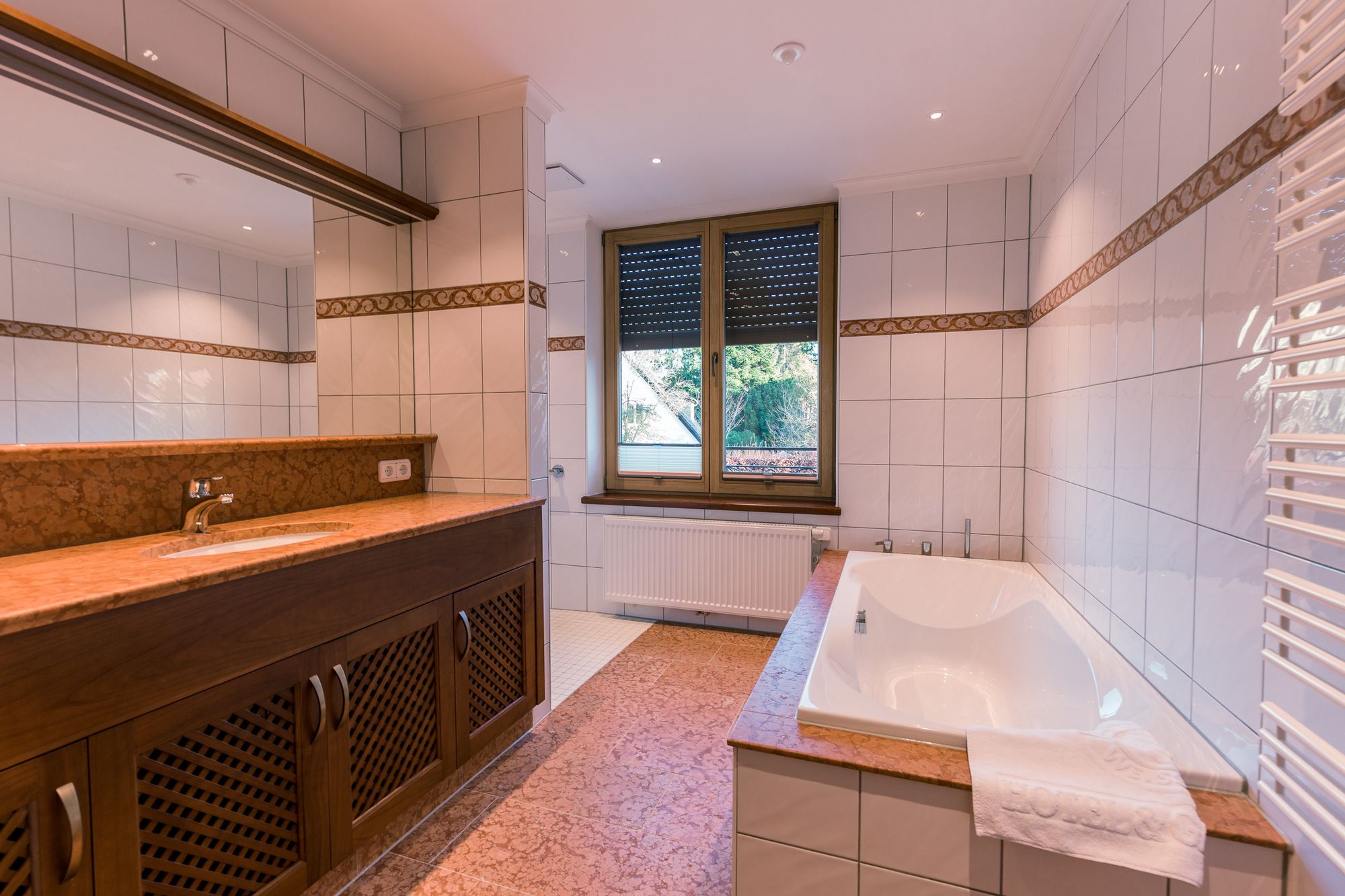 Фото Hotel & Gaststätte zum Erdinger Weißbräu