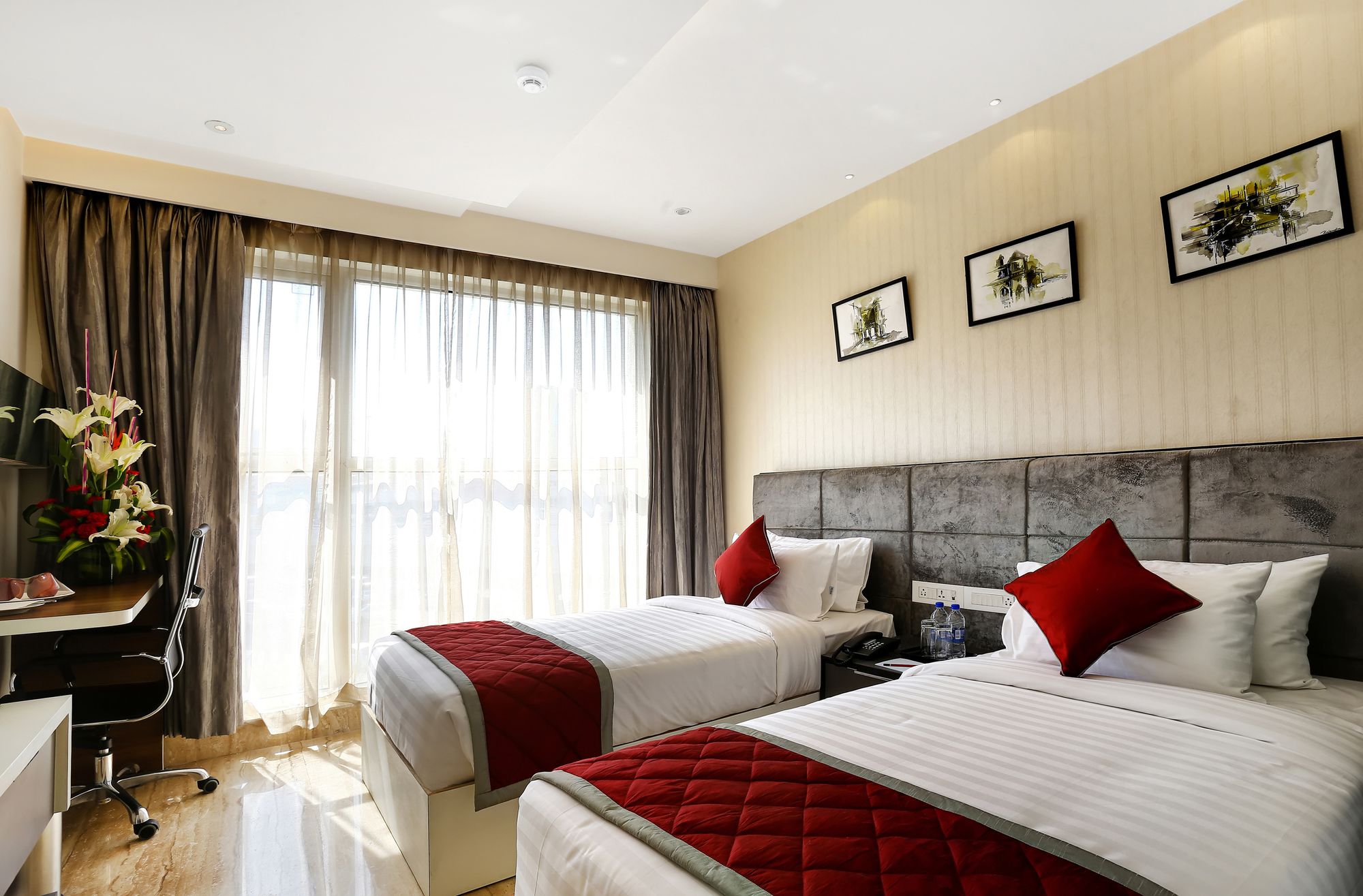 Фото Bhagini Icon Premier Hotel