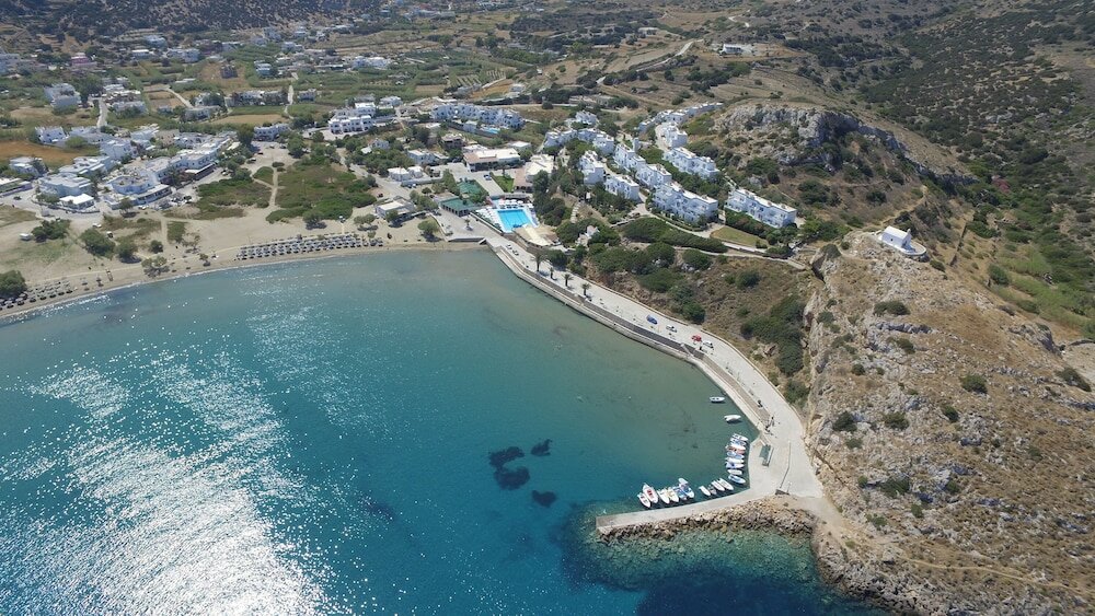 Фото Dolphin Bay Hotel