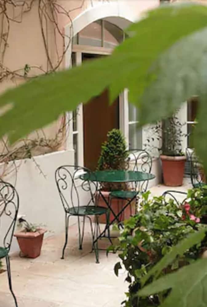 Фото Le Clos Medicis