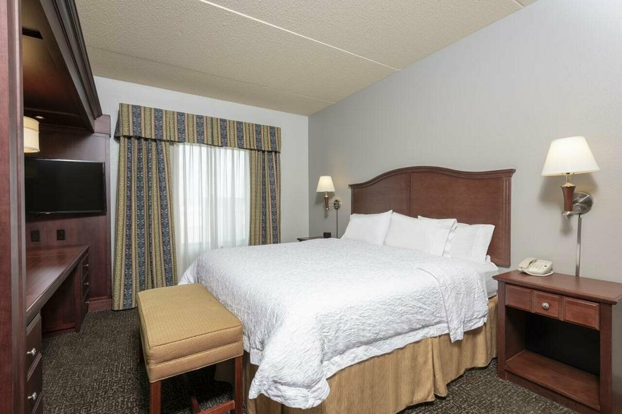 Фото Hampton Inn & Suites Indianapolis-Airport