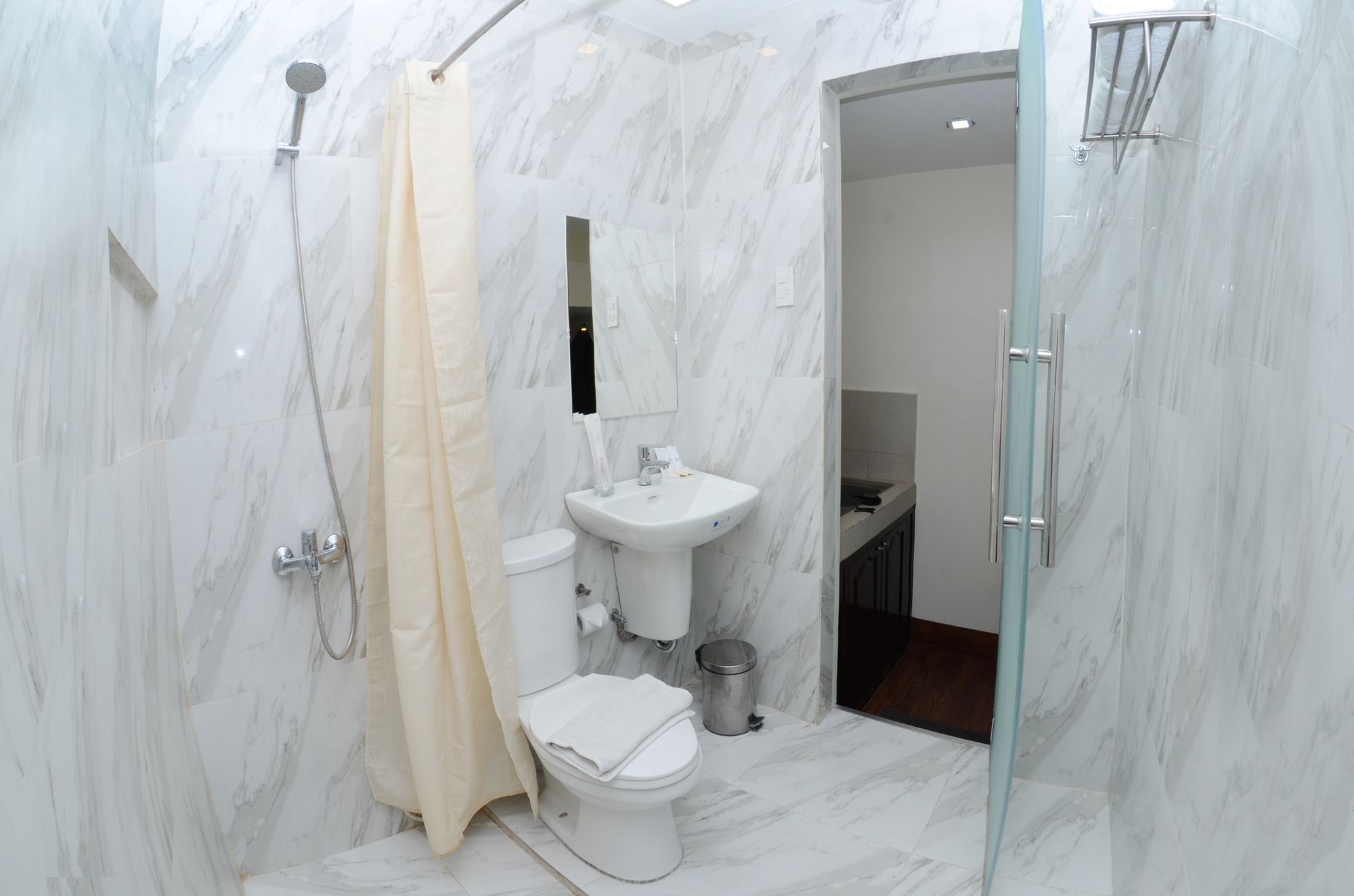 Фото Skyblue Hotel