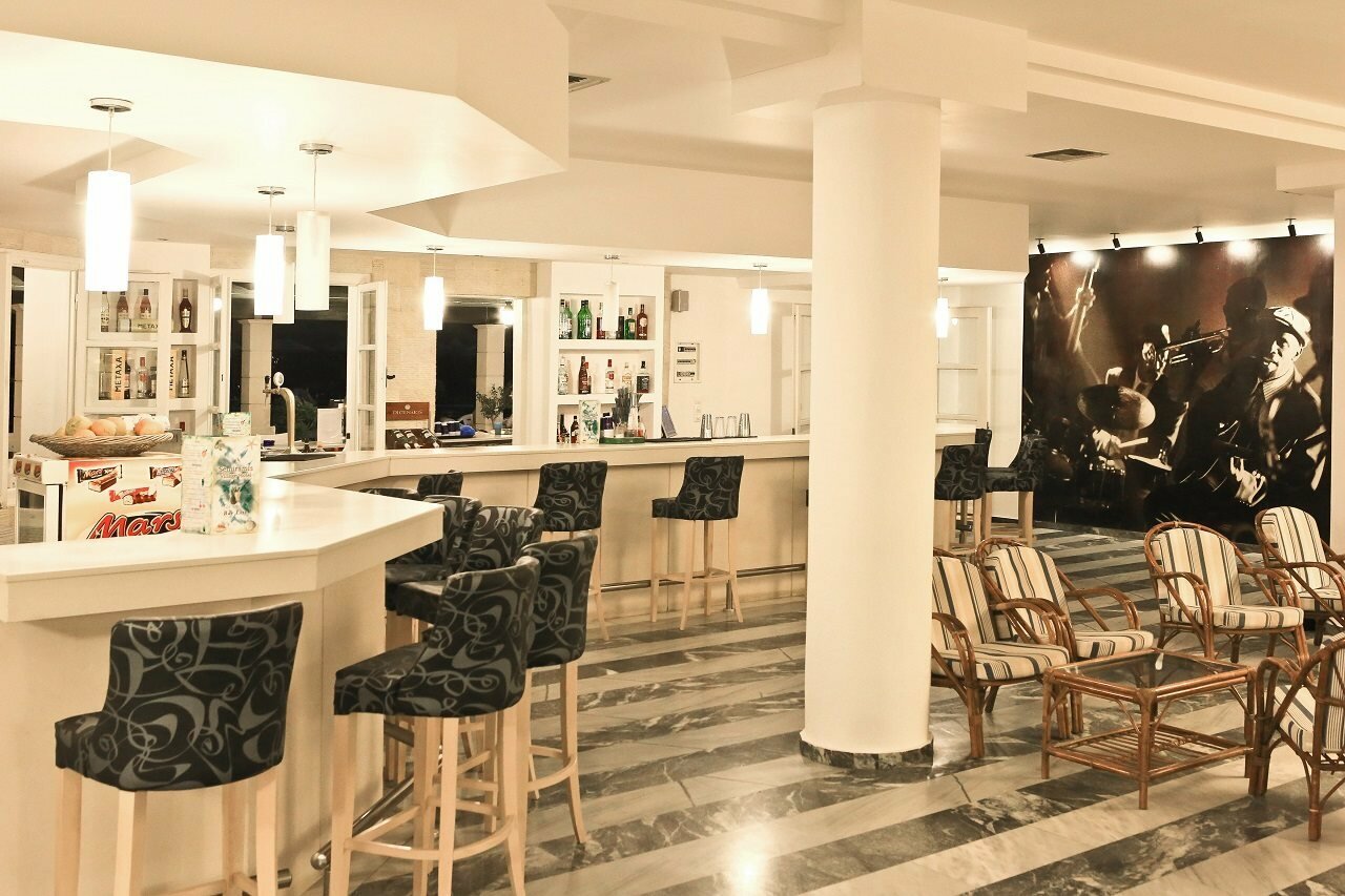 Фото Semiramis Village