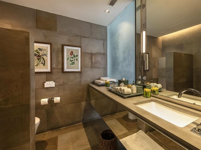 Фото The Lodhi Hotel